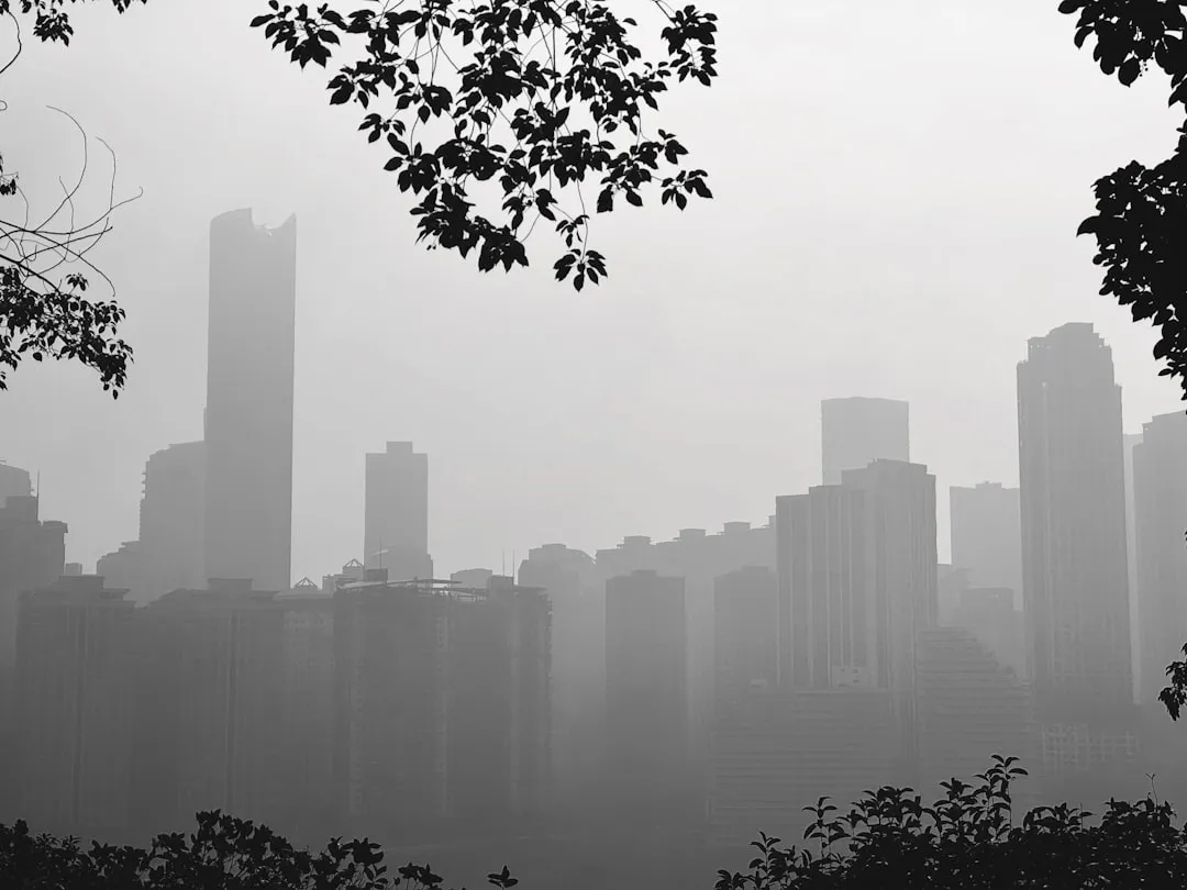 重庆邦达斯储能柜BMS系统安全防护机制详解